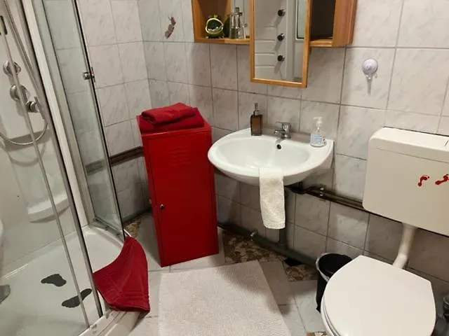 Frosch 3* برلين